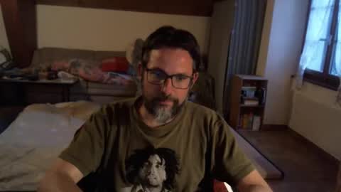 Snapshot of supersquirrel81 chatting on 09-10-25, 05:57 supersquirrel81 online show from 09-10-25, 05:57