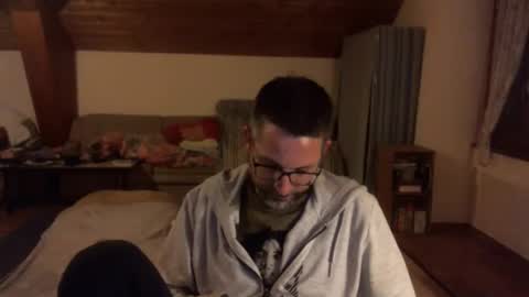 Snapshot of supersquirrel81 chatting on 11-25-25, 07:58 supersquirrel81 online show from 11-25-25, 07:58