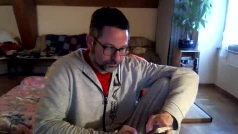 supersquirrel81 online show from 03-07-26, 06:21