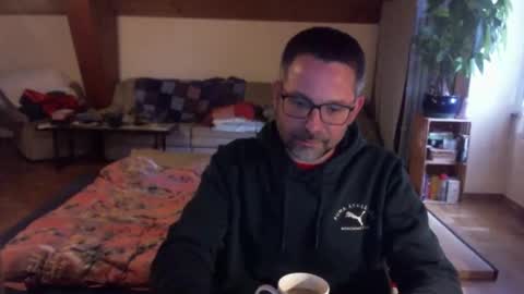 supersquirrel81 online show from 03-25-26, 05:30