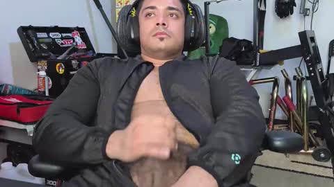 Snapshot of supertoaster69 chatting on 02-05-26, 04:00 supertoaster69 online show from 02-05-26, 04:00