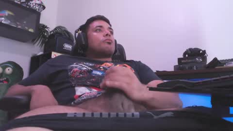 Snapshot of supertoaster69 chatting on 04-01-26, 02:36 supertoaster69 online show from 04-01-26, 02:36