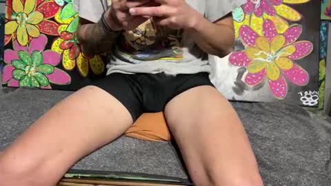 Snapshot of supremelifers chatting on 12-13-24, 08:20 Stony online show from 12-13-24, 08:20