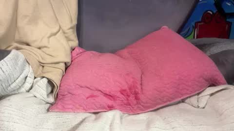 Snapshot of supremelifers chatting on 11-12-25, 01:55 Stony online show from 11-12-25, 01:55