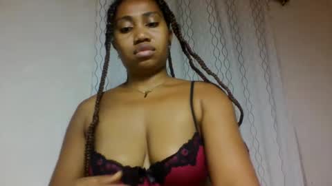Snapshot of surbelle chatting on 06-08-26, 09:15 surbelle online show from 06-08-26, 09:15