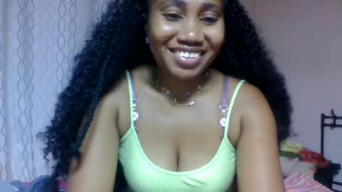 Snapshot of surbelle chatting on 06-28-26, 11:05 surbelle online show from 06-28-26, 11:05