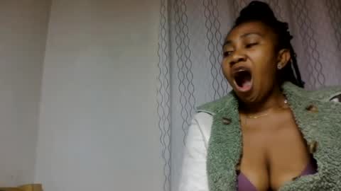Snapshot of surbelle chatting on 07-11-26, 03:20 surbelle online show from 07-11-26, 03:20