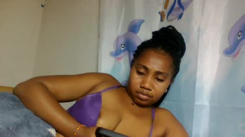 Snapshot of surbelle chatting on 07-13-26, 12:46 surbelle online show from 07-13-26, 12:46