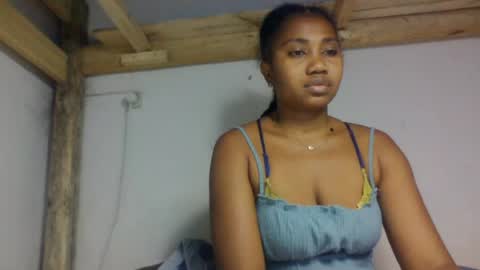 Snapshot of surbelle chatting on 07-20-26, 10:29 surbelle online show from 07-20-26, 10:29