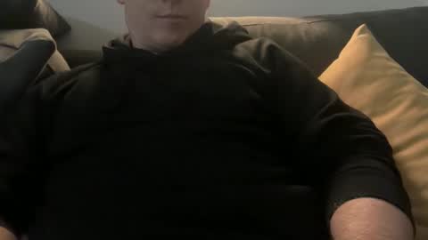 Snapshot of surfstar81 chatting on 01-11-26, 07:19 surfstar81 online show from 01-11-26, 07:19