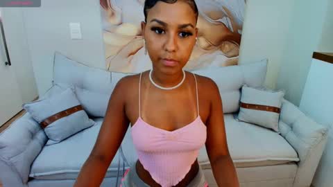 Snapshot of susan_backer chatting on 02-19-26, 12:12 Susan online show from 02-19-26, 12:12