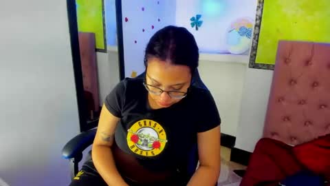 Snapshot of susan_moore29 chatting on 04-26-26, 12:03 susan online show from 04-26-26, 12:03