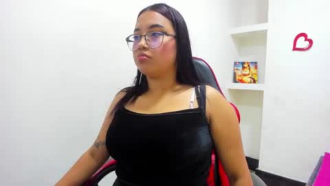 Snapshot of susan_moore29 chatting on 06-24-26, 04:33 susan online show from 06-24-26, 04:33
