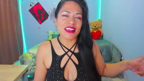 Snapshot of susan_ramires chatting on 02-14-25, 11:31 susan ramires online show from 02-14-25, 11:31