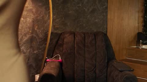 Snapshot of susan_wall chatting on 02-05-26, 01:16 susan_wall online show from 02-05-26, 01:16