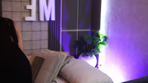 susan_wall online show from 03-04-26, 01:06