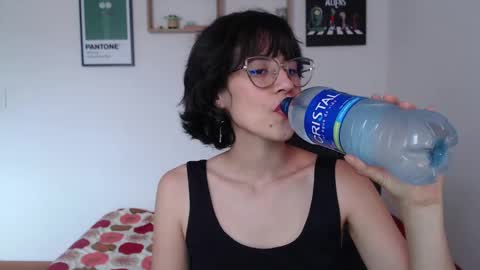 susana_w online show from 02-10-25, 08:31