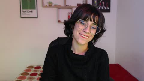 susana_w online show from 02-14-25, 09:43