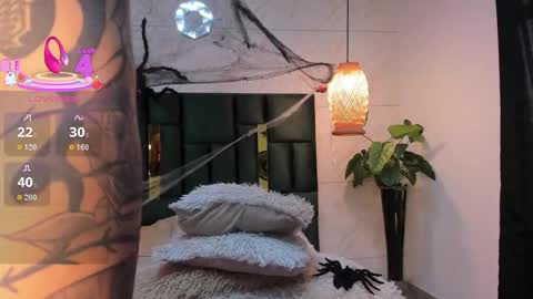 Susana W online show from 10-30-25, 08:42