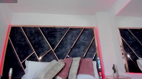 susanahenao online show from 01-12-26, 05:18