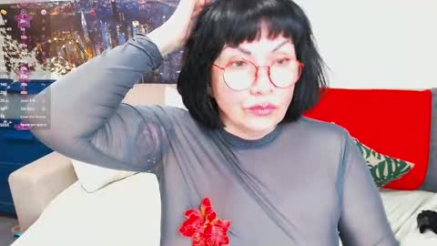 Snapshot of susanflower chatting on 03-04-25, 09:07 Susan online show from 03-04-25, 09:07