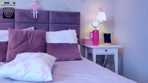 Snapshot of susanjewel chatting on 09-10-25, 06:24 SusanJewel online show from 09-10-25, 06:24