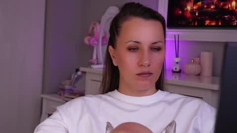 Snapshot of susanjewel chatting on 11-14-25, 07:40 SusanJewel online show from 11-14-25, 07:40