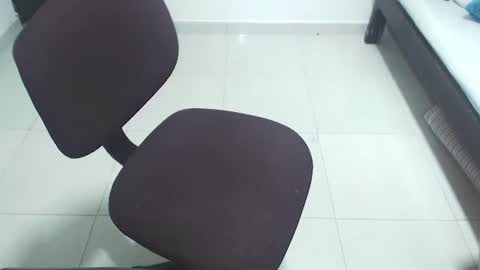 Snapshot of susanleroy chatting on 02-16-25, 08:43 susanleroy online show from 02-16-25, 08:43