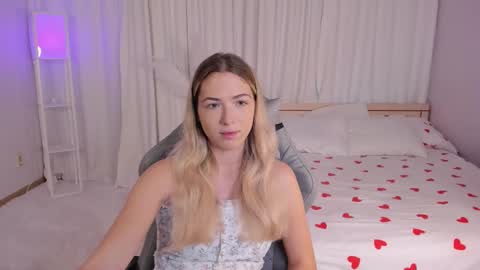 Snapshot of susanmimi chatting on 11-09-25, 03:49 Susan online show from 11-09-25, 03:49