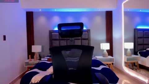 Snapshot of susann_ross chatting on 09-14-25, 11:42 Susan Everyday From 0530 to 1430 Col Time online show from 09-14-25, 11:42