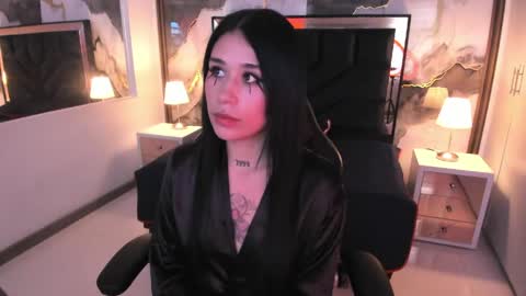 Snapshot of susanvilla chatting on 06-01-26, 07:37 susanvilla online show from 06-01-26, 07:37