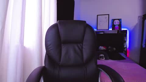 Snapshot of susanyrosa chatting on 03-21-26, 08:45 Susanyrosa online show from 03-21-26, 08:45