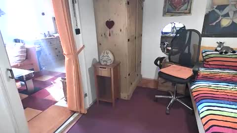 susioo online show from 06-11-26, 07:06