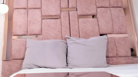 Sussie Tompsom online show from 04-17-26, 12:08