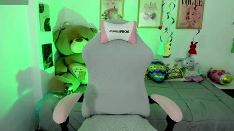 sussy_vanguash online show from 04-02-26, 05:27