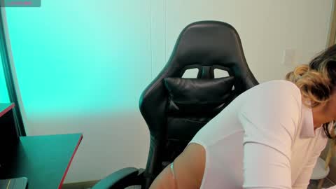 Sussy online show from 12-26-24, 06:22