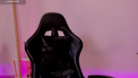 Sussy online show from 09-11-25, 08:42