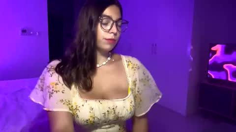 susyli online show from 10-17-25, 04:31