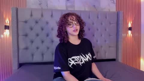 suxan_white online show from 09-15-25, 11:32