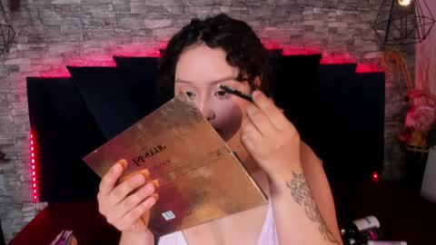 suxan_white online show from 04-16-26, 09:39