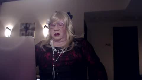 My name is Sissy or more fully Suzanna Aprilia Maria Mariquita Catarina Chinita Banci. Soy una puta - que chimba ladybug online show from 01-24-25, 04:06