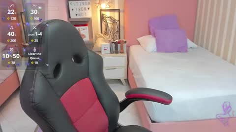 S U Z E T  online show from 02-10-25, 07:28