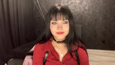 EmilySuonn online show from 04-28-26, 05:45