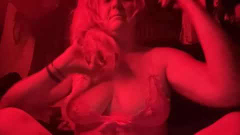 Suzie Q online show from 05-05-26, 08:33