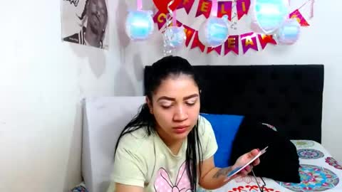 Snapshot of suzy_0 chatting on 06-24-26, 04:39 suzy_0 online show from 06-24-26, 04:39