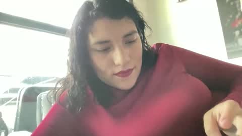 Snapshot of suzyishellawet chatting on 11-17-25, 08:58 Suzy online show from 11-17-25, 08:58