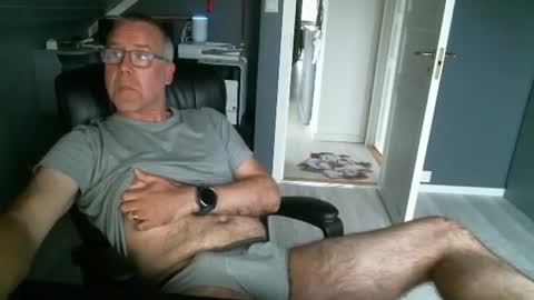 Tom online show from 07-21-26, 04:20