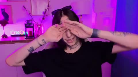 Eric online show from 04-22-26, 03:57