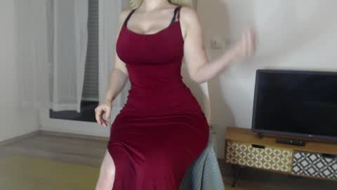 Snapshot of sweat_mia chatting on 12-04-24, 05:11 sweat_mia online show from 12-04-24, 05:11