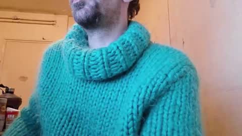 Snapshot of sweaterboy666 chatting on 07-15-26, 02:17 sweaterboy666 online show from 07-15-26, 02:17
